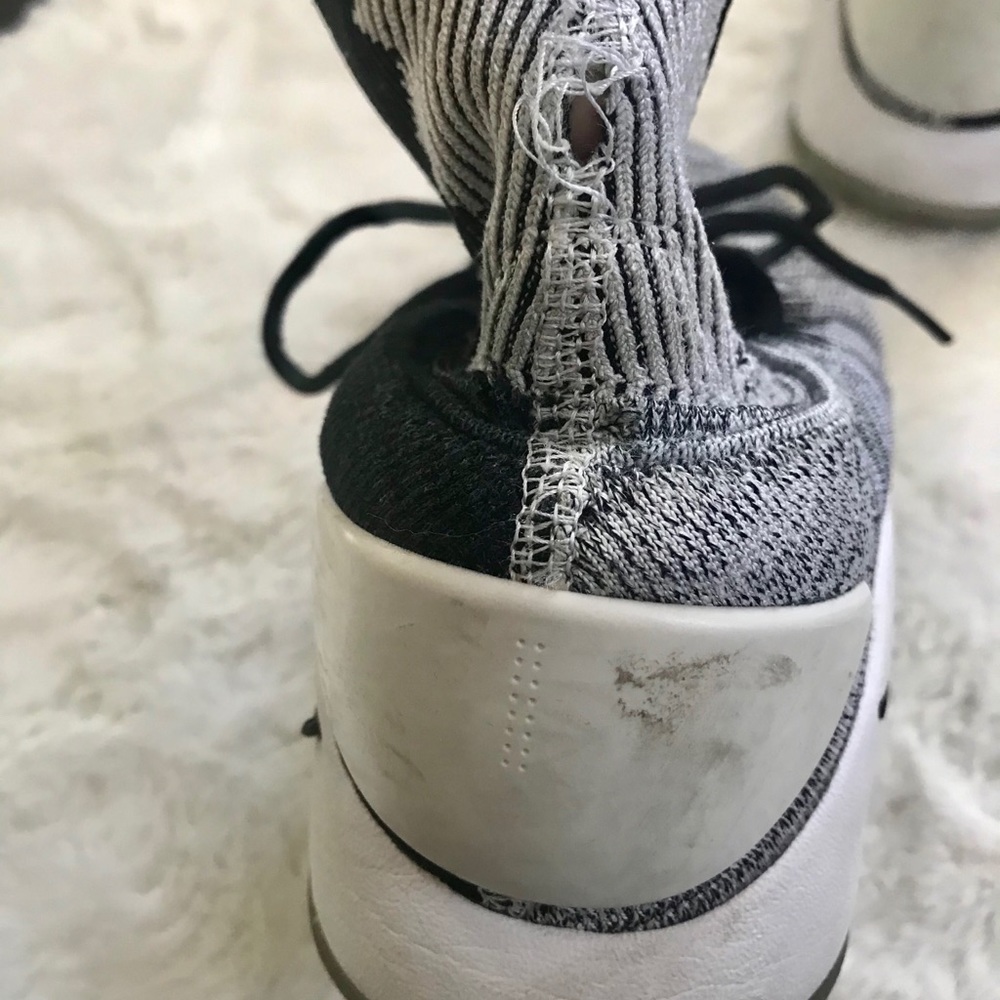 Nike Hyperdunk 2016 Flyknit Zoom Gray Sneakers - Picture 15 of 15